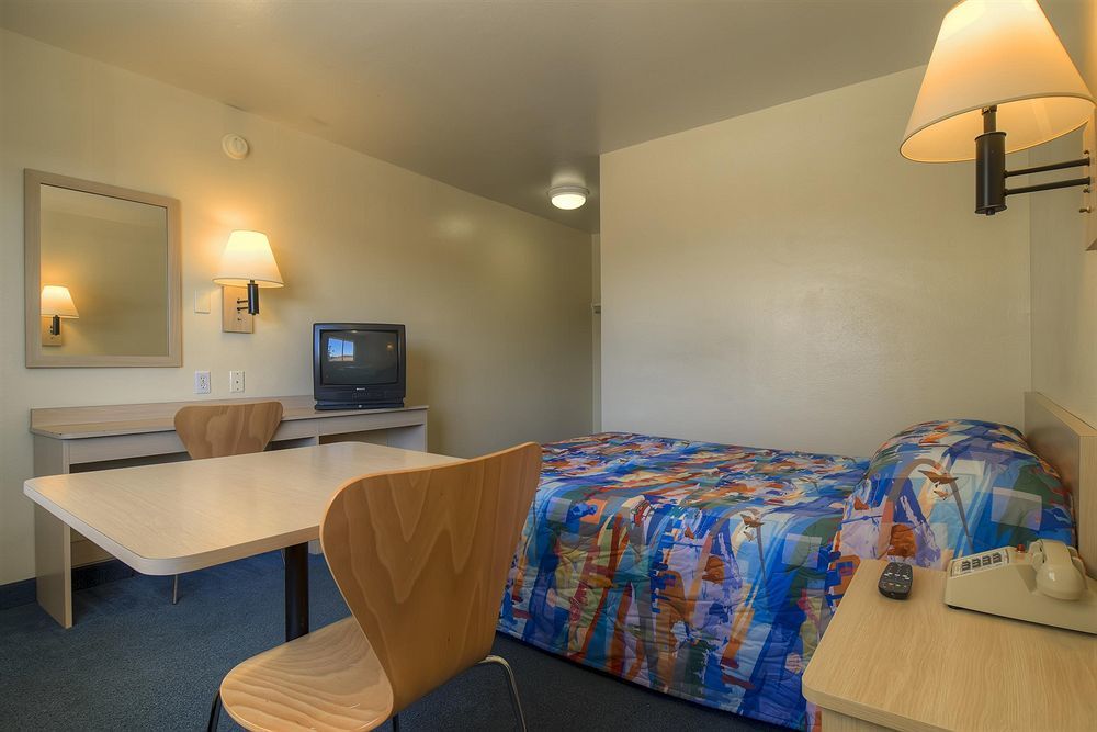 Motel 6-Needles, Ca Luaran gambar