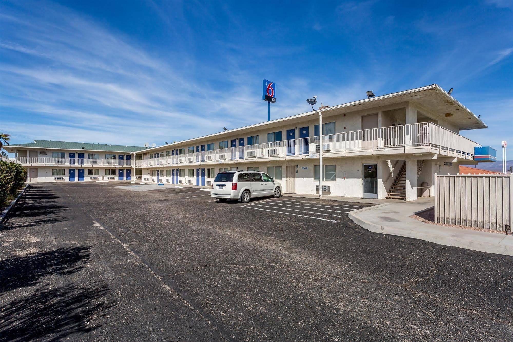 Motel 6-Needles, Ca Luaran gambar