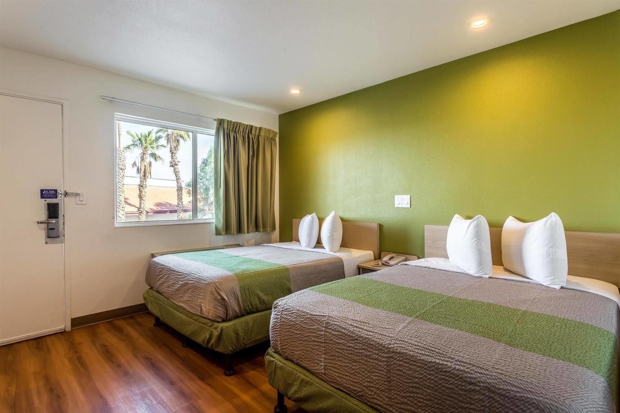 Motel 6-Needles, Ca Luaran gambar